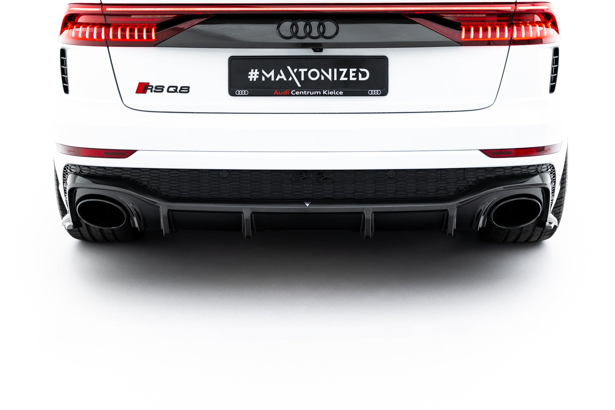 AUDI - RSQ8 - MK1 - CARBON FIBER REAR DIFFUSER – Maxton Design Canada