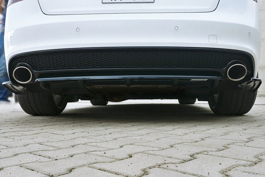 Rear Splitter suitable for Audi A5 S-Line 8T Facelift (with a vertical bar)