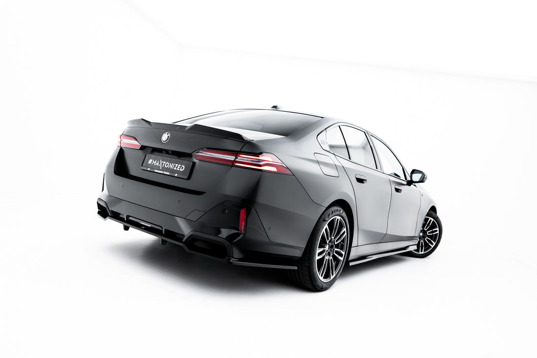 Rear Splitter (With Vertical Bars) V.2 suitable for BMW 5 / i5 M-Pack Sedan / Touring G60 / G61