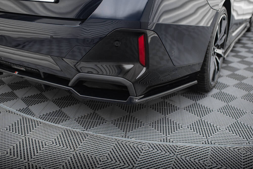 BMW - 5 SERIES / i5 - M-PACK - G60 - REAR SPLITTER (WITH VERTICAL BARS ...