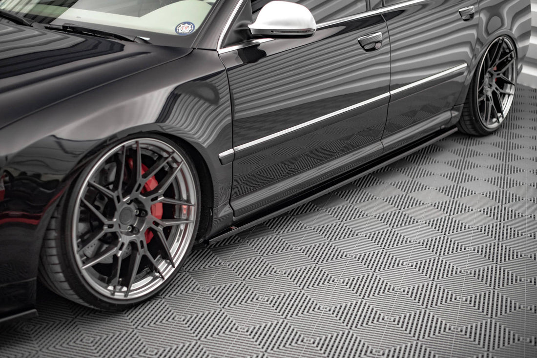 Side Skirts Diffusers suitable for Audi S8 D3