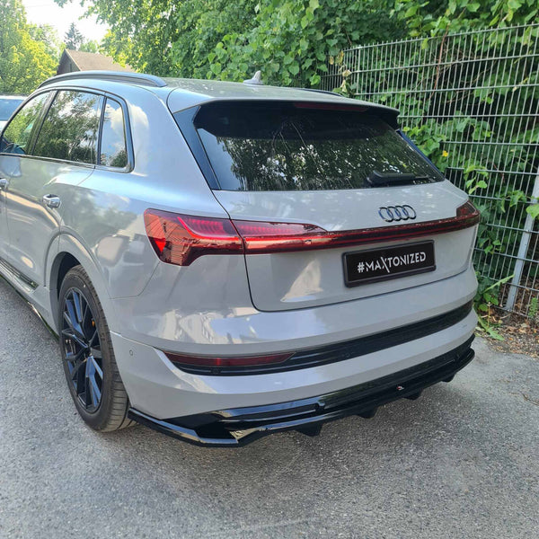 FOR AUDI - E-TRON S-LINE - REAR SPLITTER (WITH VERTICAL BARS)