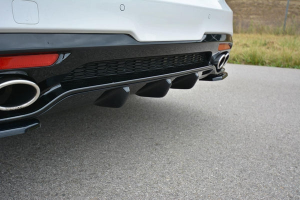 Kia - Stinger - GT - Central Rear Valance